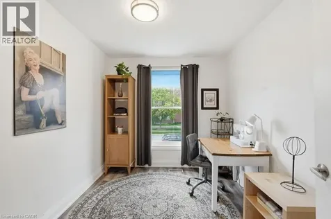 1402 Ghent Avenue Burlington ON L7S 1W8