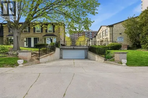 1402 Ghent Avenue Burlington ON L7S 1W8