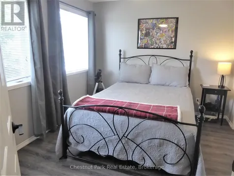 17 Valleymede Court Collingwood ON L9Y 3Y9