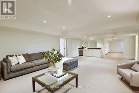 277 Jozo Weider Boulevard Blue Mountains ON L9Y 1V0