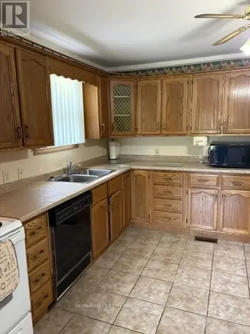 28 Dieppe Drive St. Thomas ON N5R 4G7