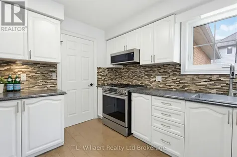 10 Woodside Drive Tillsonburg ON N4G 5P9