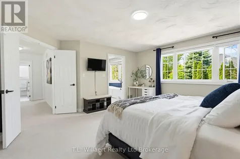 10 Woodside Drive Tillsonburg ON N4G 5P9