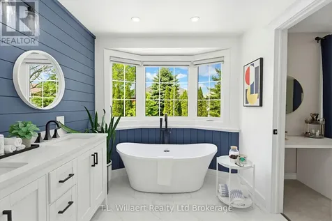 10 Woodside Drive Tillsonburg ON N4G 5P9