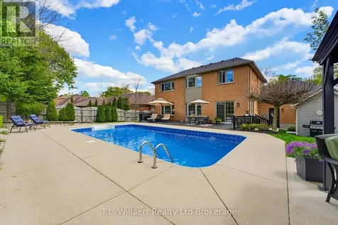 10 Woodside Drive Tillsonburg ON N4G 5P9