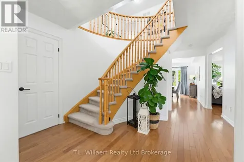 10 Woodside Drive Tillsonburg ON N4G 5P9