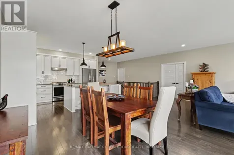 819 Tewin Circle Ottawa ON K4A 1K2