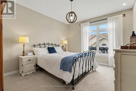 819 Tewin Circle Ottawa ON K4A 1K2
