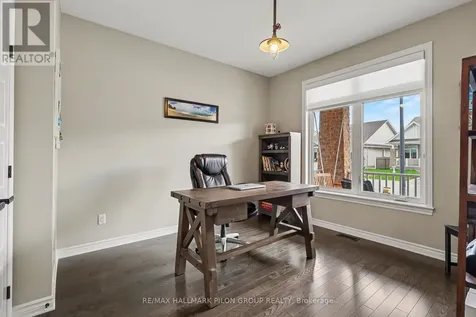819 Tewin Circle Ottawa ON K4A 1K2