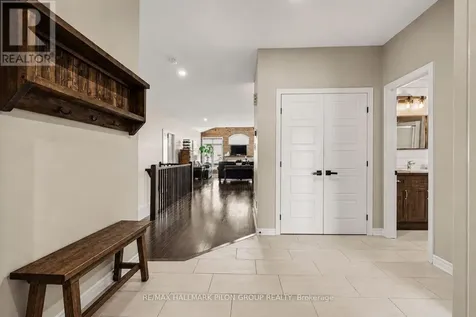 819 Tewin Circle Ottawa ON K4A 1K2