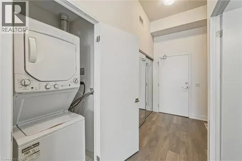 297 Oak Walk Drive Oakville ON L6H 0H5