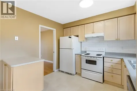 302 College Ave W Guelph ON N1G 4T6