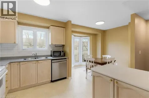 302 College Ave W Guelph ON N1G 4T6