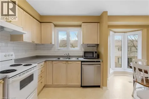 302 College Ave W Guelph ON N1G 4T6