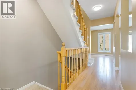 302 College Ave W Guelph ON N1G 4T6