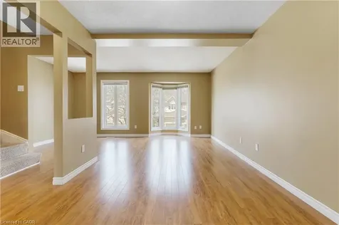 302 College Ave W Guelph ON N1G 4T6