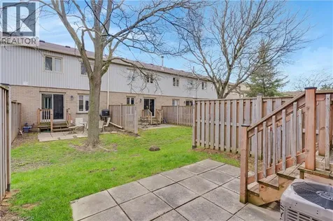 302 College Ave W Guelph ON N1G 4T6