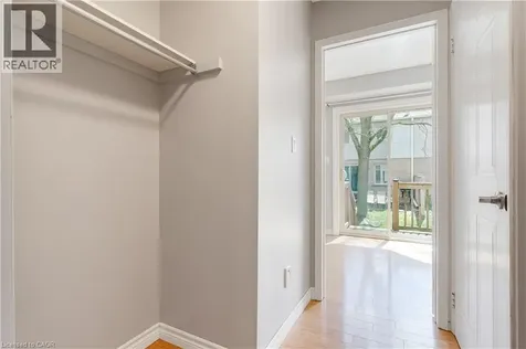 302 College Ave W Guelph ON N1G 4T6