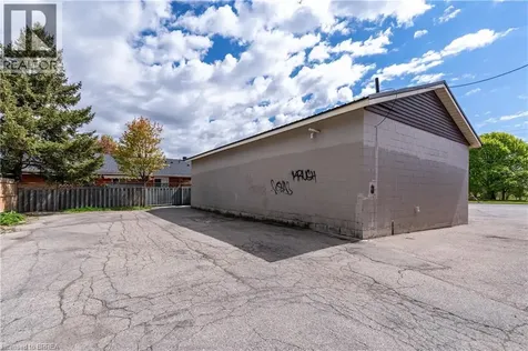568 West Street Brantford ON N3R 6M7