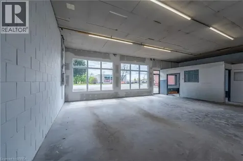 568 West Street Brantford ON N3R 6M7