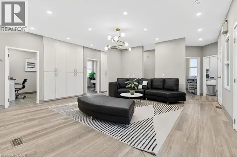 136 Young Street Hamilton ON L8N 1V6