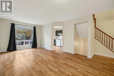 31 Ipswich Terrace Ottawa ON K2K 2R5