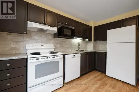 31 Ipswich Terrace Ottawa ON K2K 2R5