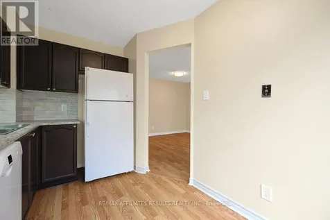 31 Ipswich Terrace Ottawa ON K2K 2R5