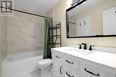 31 Ipswich Terrace Ottawa ON K2K 2R5