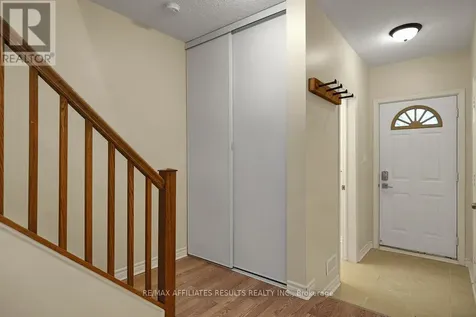31 Ipswich Terrace Ottawa ON K2K 2R5
