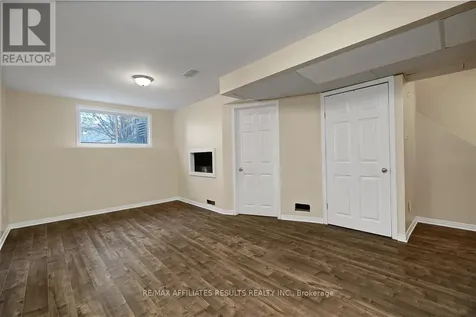 31 Ipswich Terrace Ottawa ON K2K 2R5