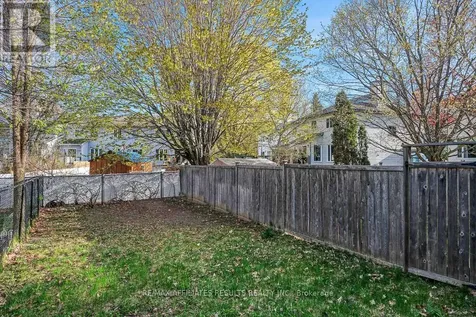 31 Ipswich Terrace Ottawa ON K2K 2R5