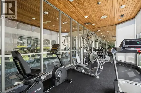 880 Dundas Street West Mississauga ON L5C 4H3