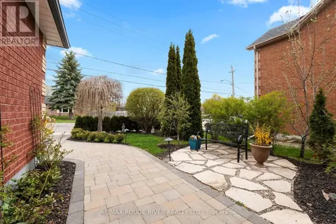 703 Carlisle Street Cobourg ON K9A 5E4