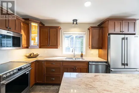 4 Hickory Court Brighton ON K0K 1H0