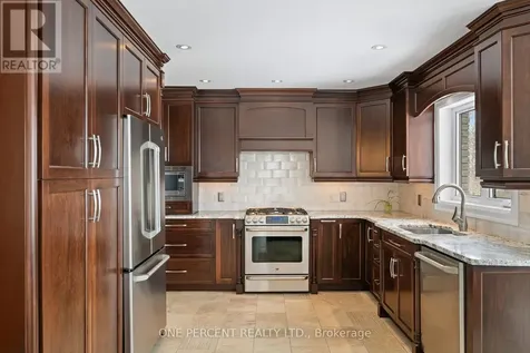 975 Fieldown Street Ottawa ON K4C 1B9
