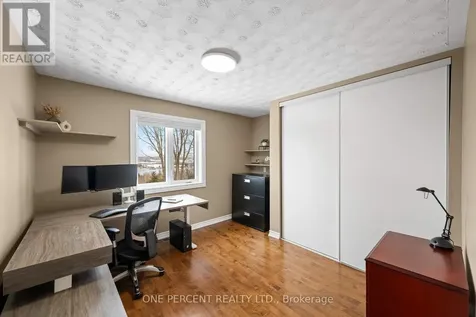 975 Fieldown Street Ottawa ON K4C 1B9