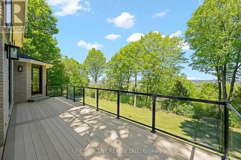 975 Fieldown Street Ottawa ON K4C 1B9