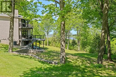 975 Fieldown Street Ottawa ON K4C 1B9