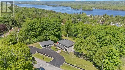 975 Fieldown Street Ottawa ON K4C 1B9