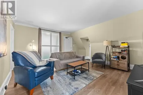 19 North Street Perth ON K7H 2S4