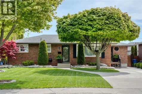 112 Danforth Avenue Leamington ON N8H 2R2