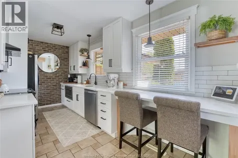 112 Danforth Avenue Leamington ON N8H 2R2