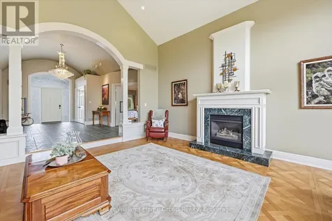 6423 Chelsea Road Burlington ON L7P 0M8