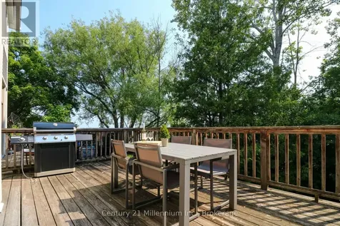 36 Lighthouse Lane East Collingwood ON L9Y 5C8