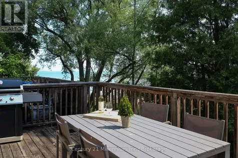 36 Lighthouse Lane East Collingwood ON L9Y 5C8