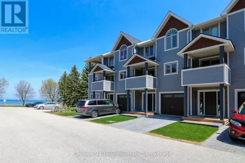 36 Lighthouse Lane East Collingwood ON L9Y 5C8