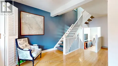 36 Lighthouse Lane East Collingwood ON L9Y 5C8
