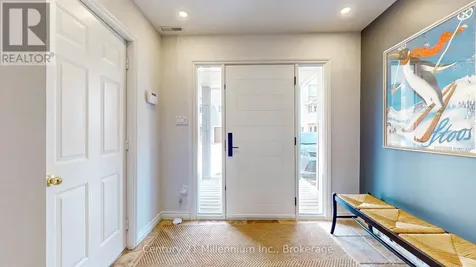 36 Lighthouse Lane East Collingwood ON L9Y 5C8