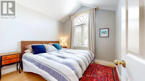 36 Lighthouse Lane East Collingwood ON L9Y 5C8